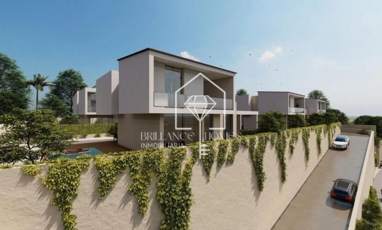 Nowa konstrukcja - Detached chalet - La Nucía