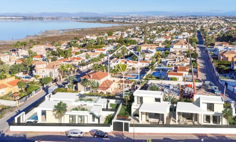 Nouvelle construction - Villas - Torrevieja - 03186