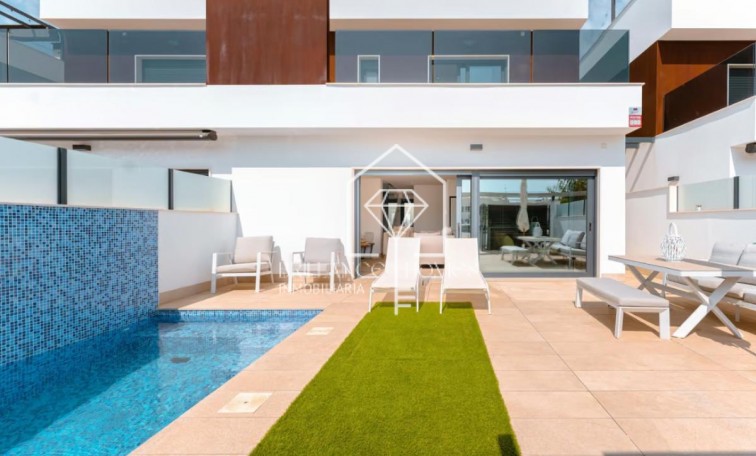 New Build - Terraced houses - Pilar de la Horadada - 03190