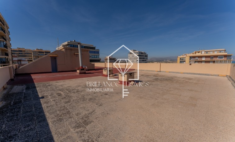 Sale - Apartment / flat - Los Arenales del Sol - Arenales
