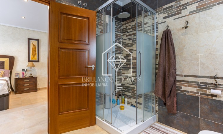 Segunda mano - Detached villa - Los Montesinos - La Herrada