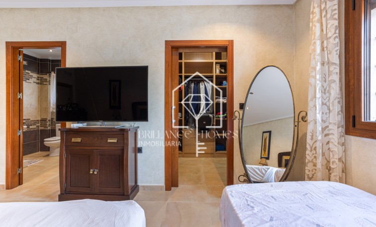 Segunda mano - Detached villa - Los Montesinos - La Herrada