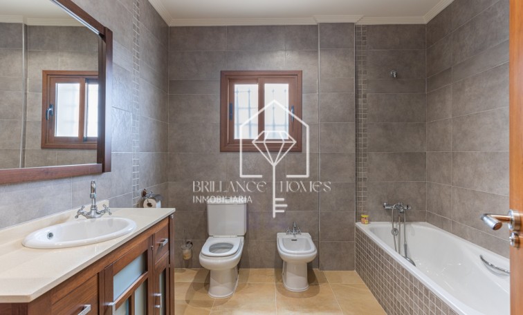 Segunda mano - Detached villa - Los Montesinos - La Herrada