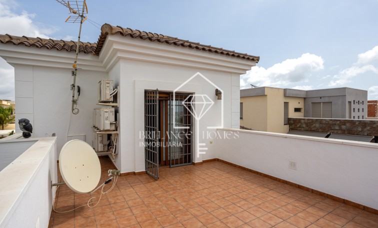 Segunda mano - Detached villa - Los Montesinos - La Herrada