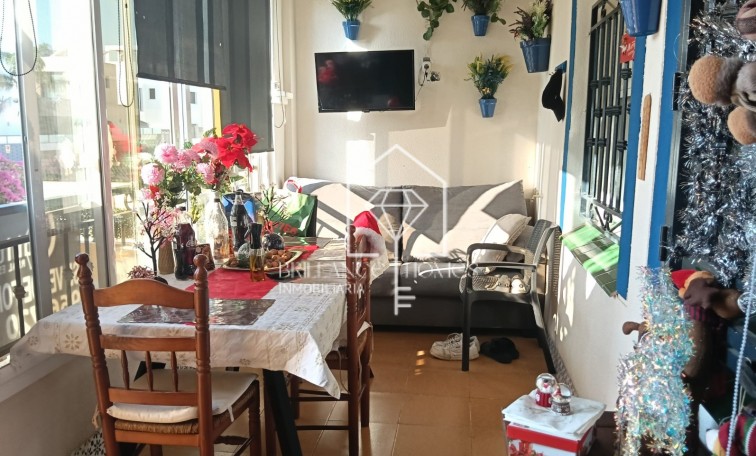 Segunda mano - Apartment flat - Los Montesinos - La Herrada