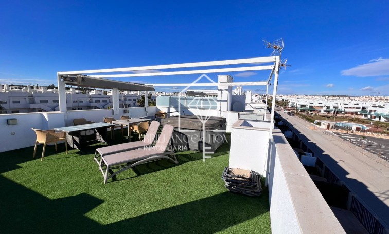 Resale - Apartment flat - Orihuela - Vistabella Golf