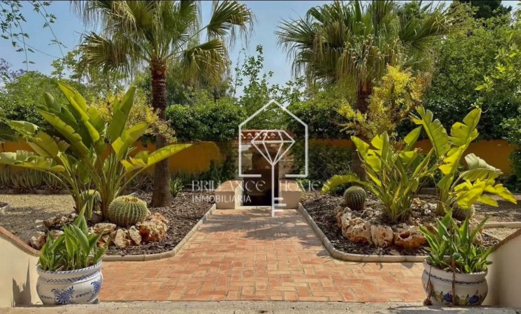 Resale - Landhaus - Alicante - Vistahermosa