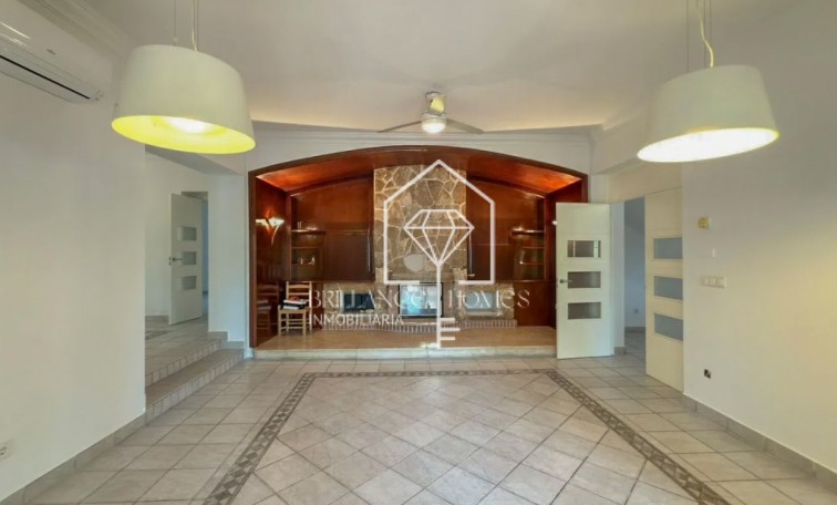 Resale - Landhaus - Alicante - Vistahermosa