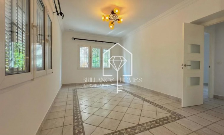 Resale - Landhaus - Alicante - Vistahermosa