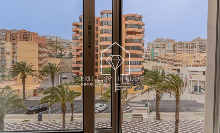 Segunda mano - Apartamento / piso - Los Arenales del Sol - Arenales