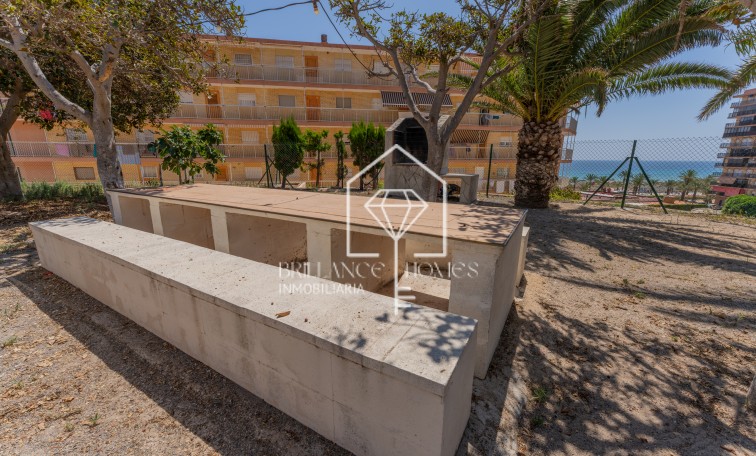 Resale - Wohnung - Los Arenales del Sol - Arenales