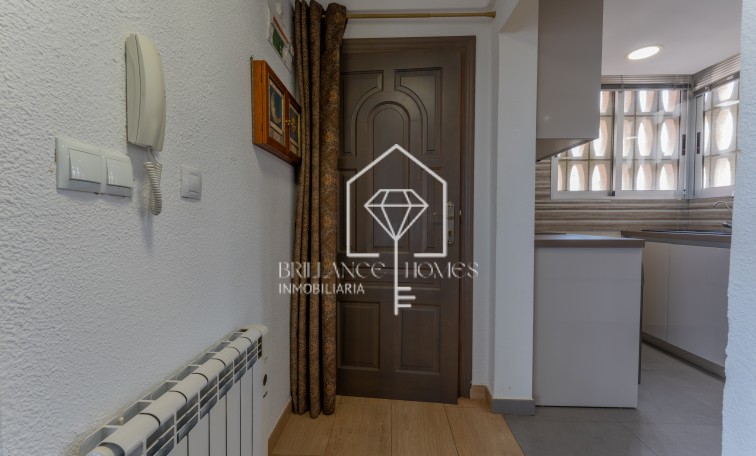 Resale - Wohnung - Los Arenales del Sol - Arenales