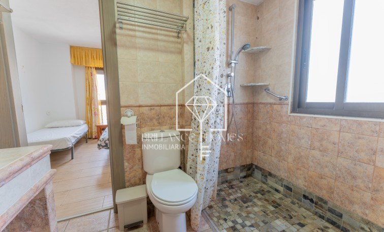 Resale - Wohnung - Los Arenales del Sol - Arenales