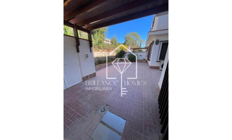 Alquiler a largo plazo - Chalet - Santa Pola