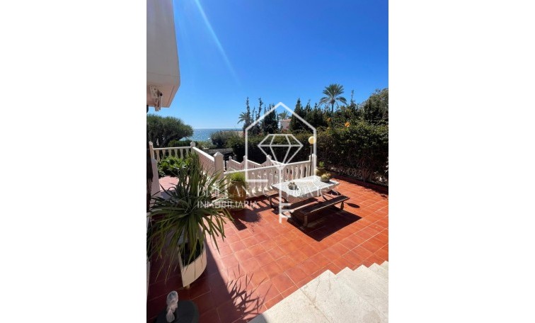 Alquiler a largo plazo - Chalet - Santa Pola