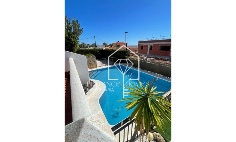 Alquiler a largo plazo - Chalet - Santa Pola