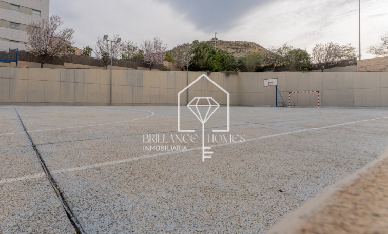 Sprzedaż - Apartment/mieszkanie - Alicante