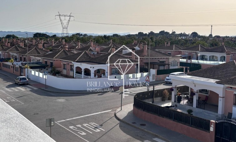 Sprzedaż - Semi Detached Villa - Los Montesinos - La Herada