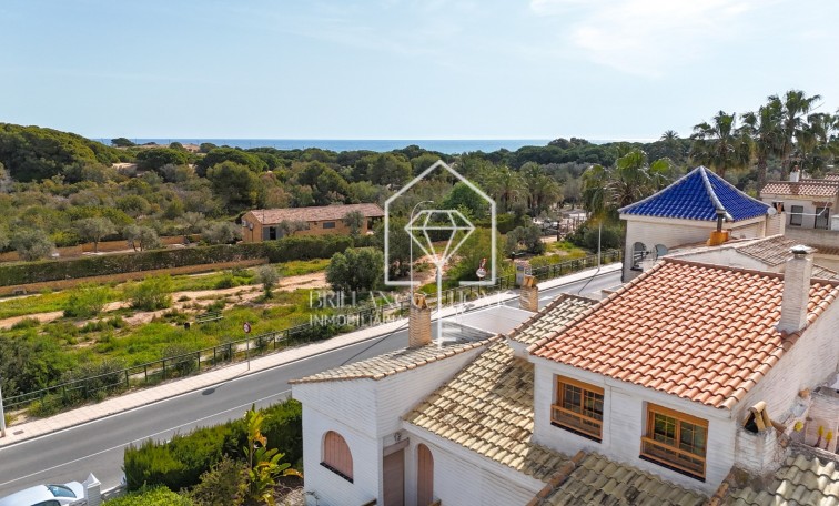 Segunda mano - Bungalow - Los Arenales del Sol - Arenales