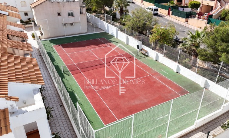 Segunda mano - Bungalow - Los Arenales del Sol - Arenales