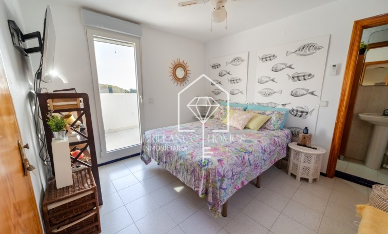 Segunda mano - Bungalow - Los Arenales del Sol - Arenales
