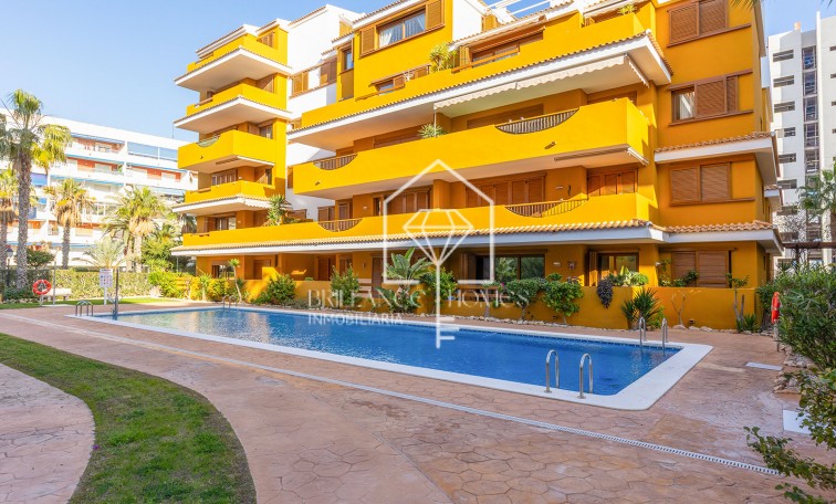 Resale - Apartment - Torrevieja - Punta Prima