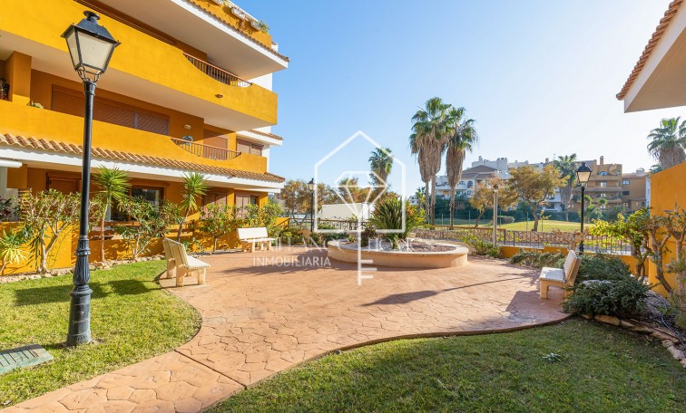Resale - Apartment - Torrevieja - Punta Prima
