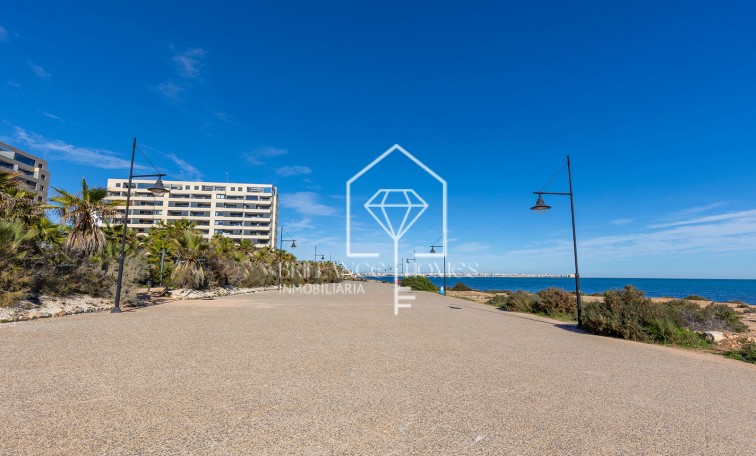 Resale - Apartment - Torrevieja - Punta Prima