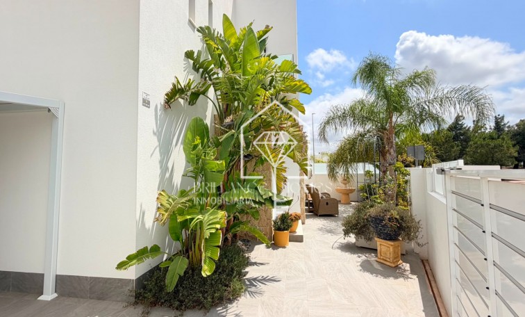 Resale - 4. House - Detached Villa - Los Montesinos - La Herrada
