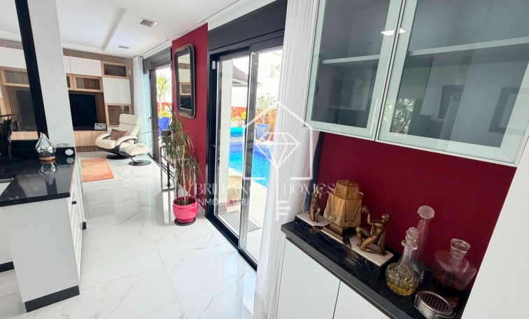 Resale - 4. House - Detached Villa - Los Montesinos - La Herrada