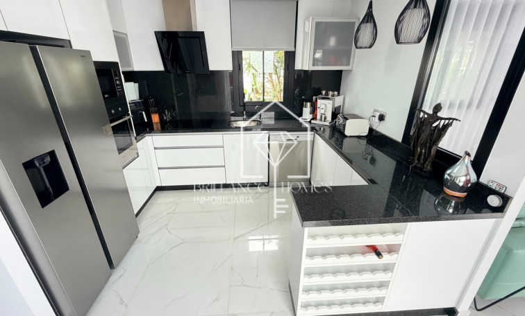 Resale - 4. House - Detached Villa - Los Montesinos - La Herrada