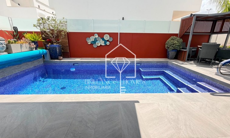 Resale - 4. House - Detached Villa - Los Montesinos - La Herrada