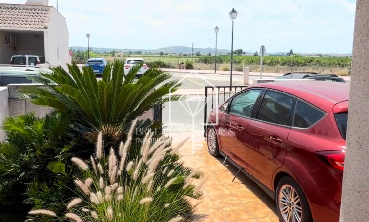 Resale - Townhouse - Daya Nueva