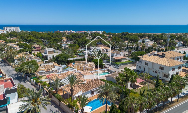 Resale - Villa - Orihuela - Orihuela Costa