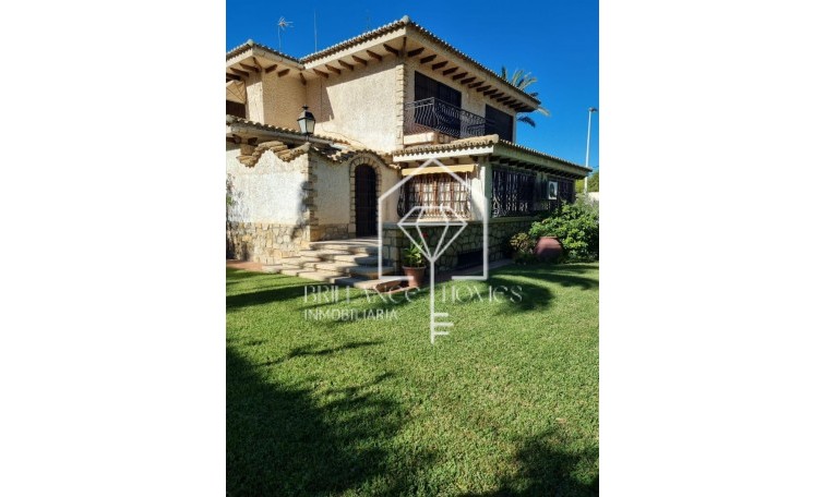 Revente - Villa - Alicante - Vistahermosa