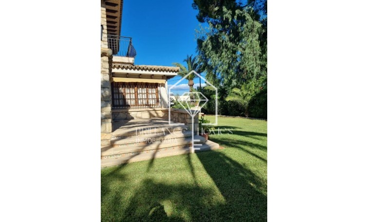 Revente - Villa - Alicante - Vistahermosa