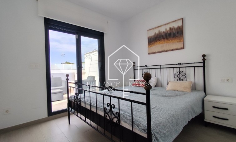 Resale - Villa - Pilar de la Horadada