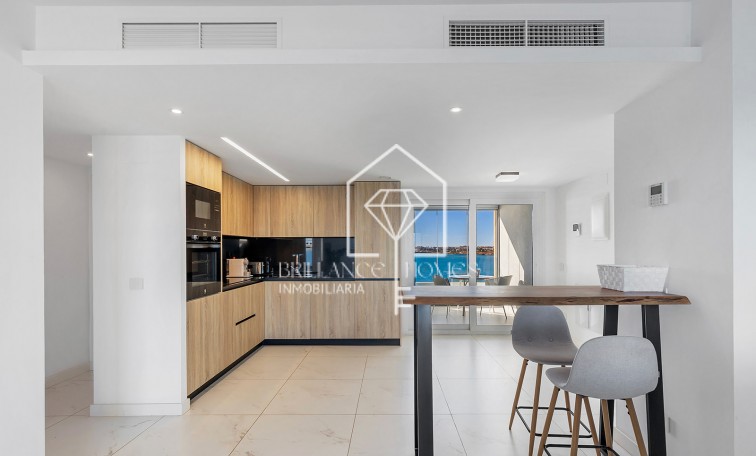 Revente - Appartement / flat - Torrevieja - Punta Prima