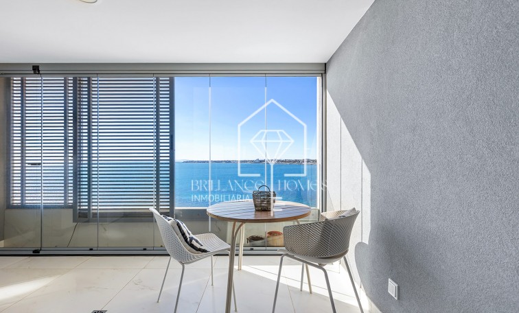 Revente - Appartement / flat - Torrevieja - Punta Prima