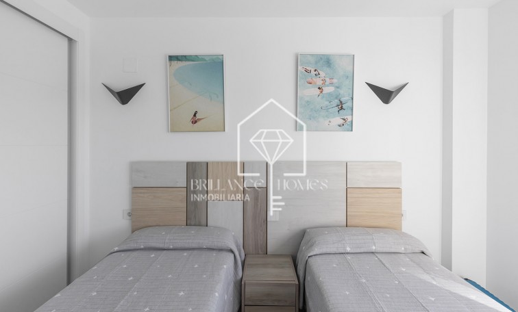 Revente - Appartement / flat - Torrevieja - Punta Prima