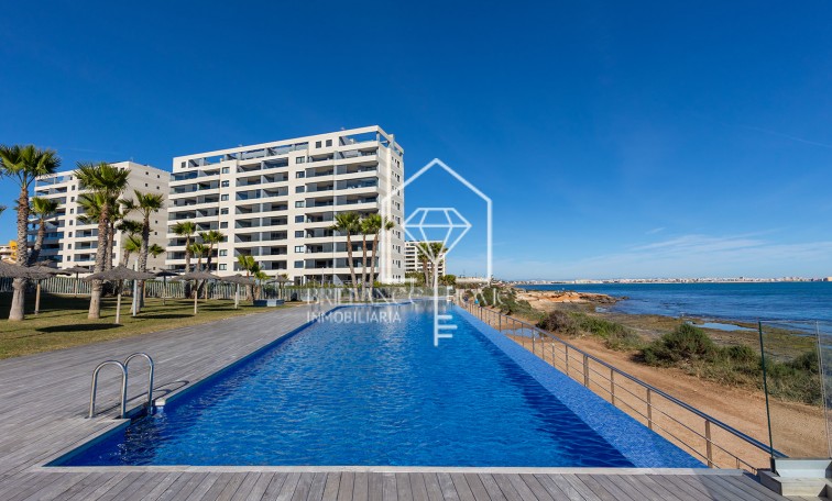 Revente - Appartement / flat - Torrevieja - Punta Prima