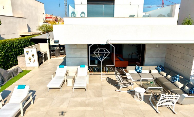 Segunda mano - Detached villa - Los Montesinos - Los Montesinos - Urb. La Herrada