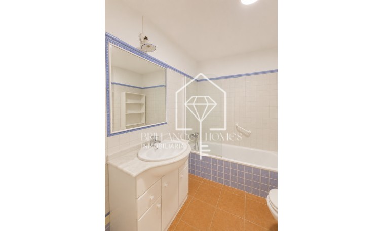 Resale - 4. House - Detached Villa - Gran Alacant