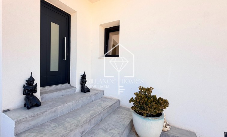 Sale - Detached villa - Pinoso