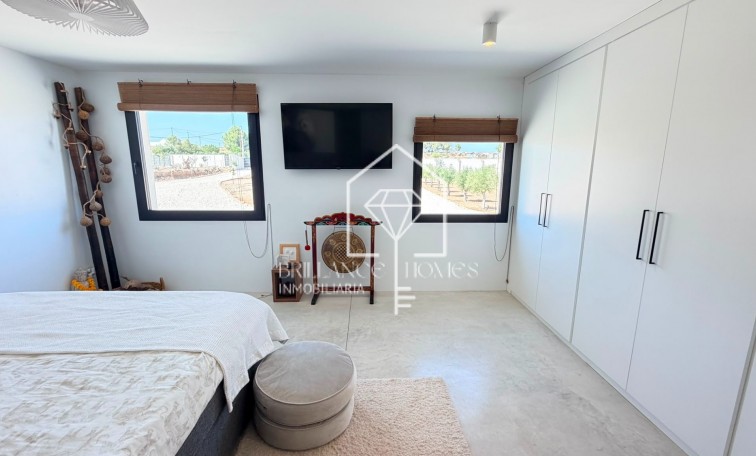 Sale - Detached villa - Pinoso