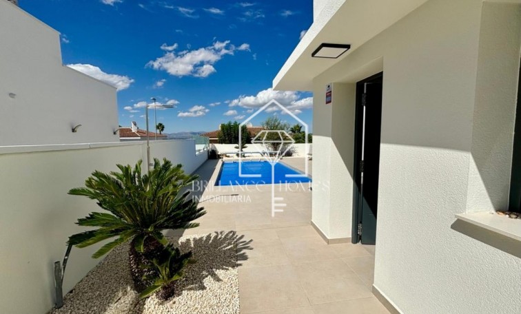 Obra nueva - Villa - Rojales