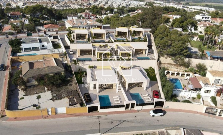 Obra nueva - Villa - Torrevieja