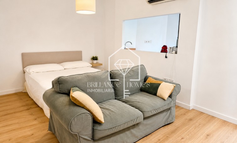Sale - Apartment / flat - Alicante - Centro