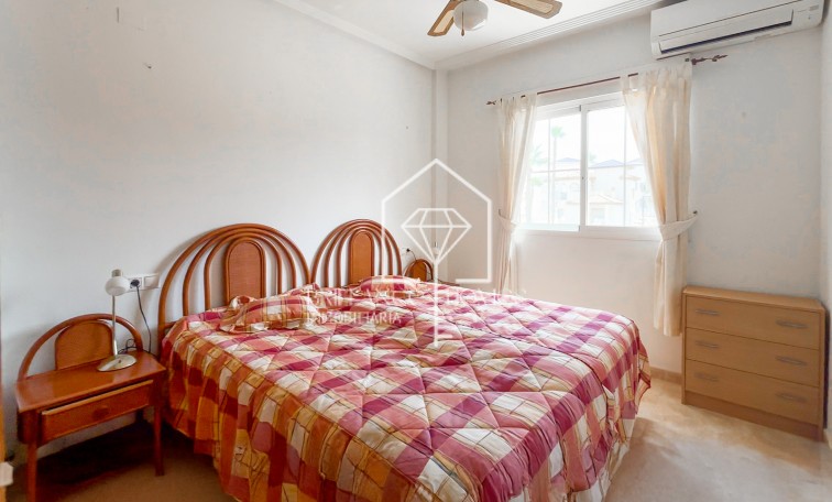 Sale - Apartment / flat - Orihuela - Villamartin