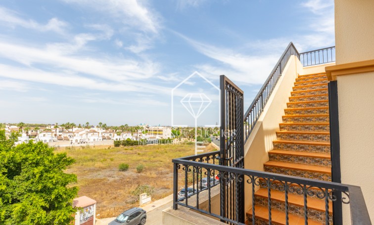 Sale - Apartment / flat - Orihuela - Villamartin